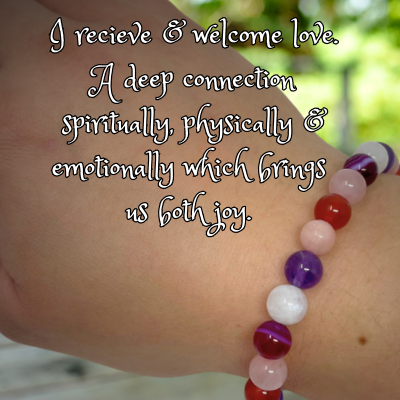 Manifest Enhance & Attract Love Crystal Gemstone Stretch Bead Bracelet  -  Soul Cafe Gift Box & Crystal Properties Infomation Card